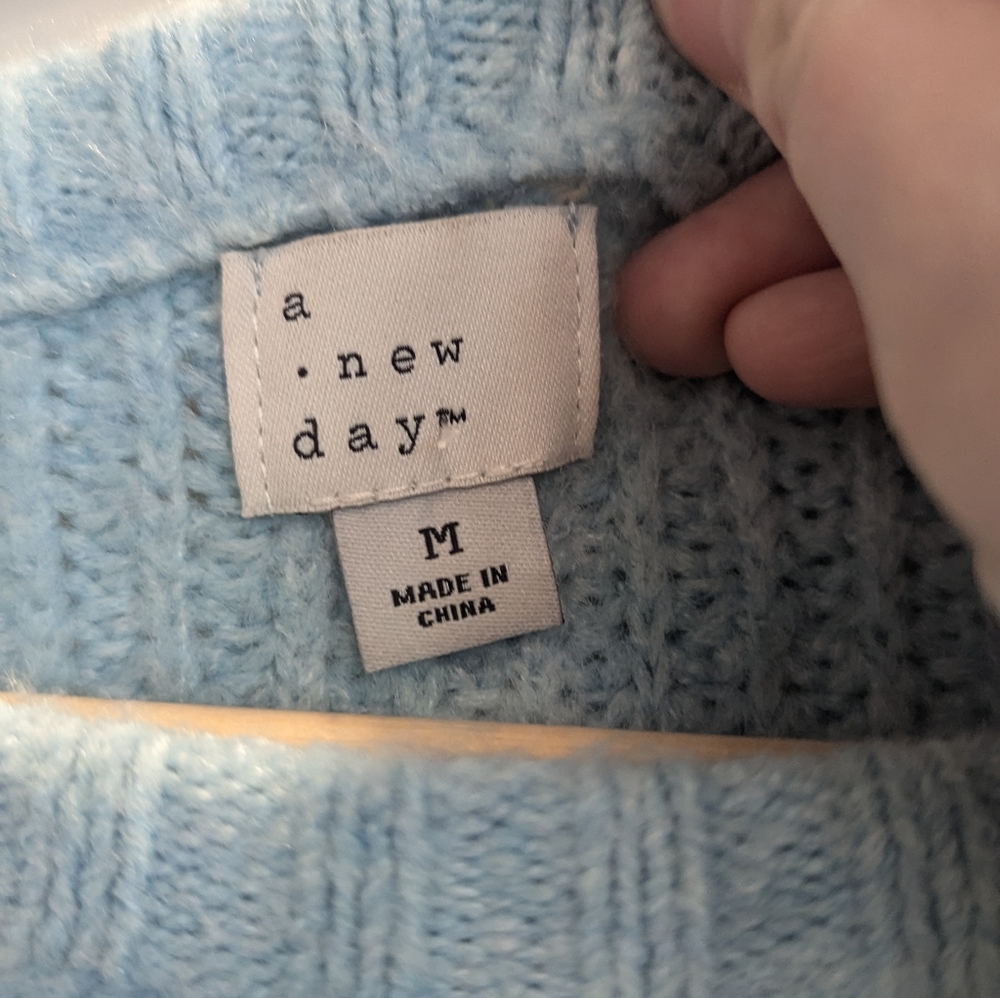 Blue Knit Soft Sweater With Tight Wrists - Picture 3 of 3